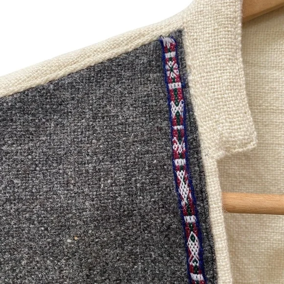 Gray Vest size M - Picture 2 of 4